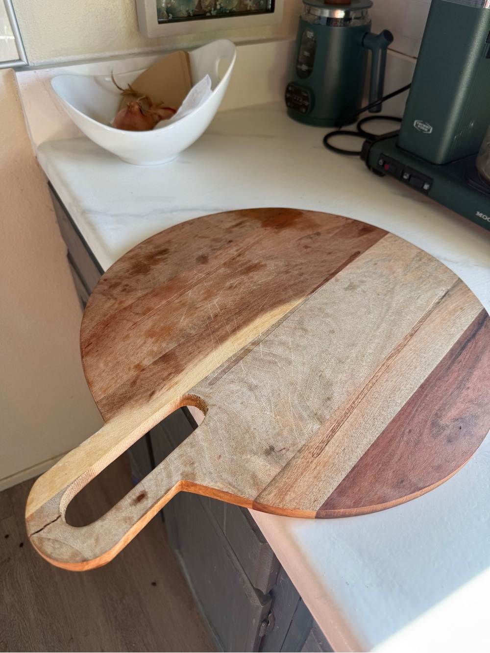 Williams Sonoma Round Wooden Paddle Cutting Board in Natural Wood Tones